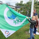 Vi flager: Bæredygtighed og biodiversitet på legepladsen