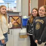 Skoleelever udvikler oprydningsmaskiner