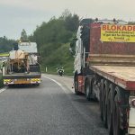 Flere veje lammet af lastbil-blokade
