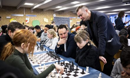 Kan elever fra Randers vinde i verdens største strategispil?
