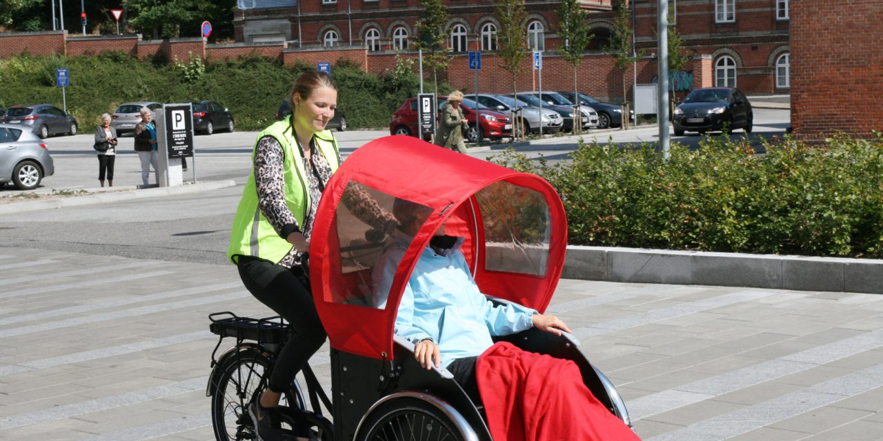 Særlig cykel, bus og brandbil: Foreninger for ældre deler 200.000 kroner